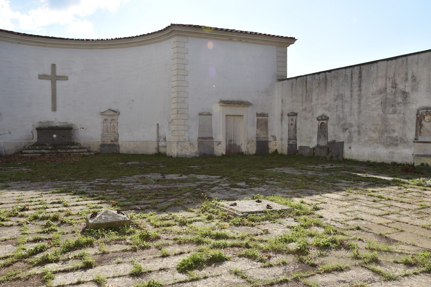 Albano Cemetery, Albano - 05.JPG
